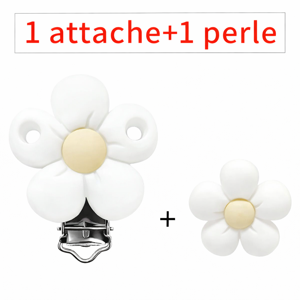 Kit composé d’un clip attache-tétine et d’une perle en silicone en forme de fleur blanche avec centre beige, pour création personnalisée.