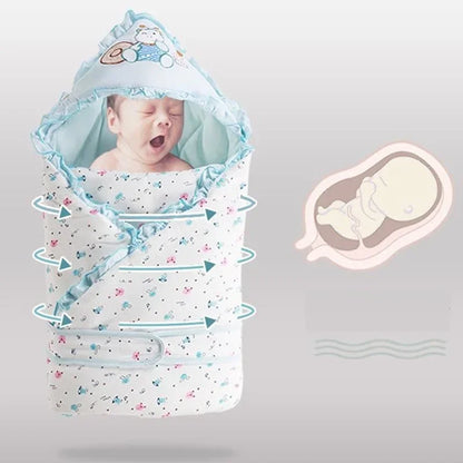 Bébé endormi emmailloté dans une couverture en coton avec capuche brodée, enveloppe de couchage chaude et respirante, maintien sécurisé anti-coup de pied pour nouveau-né